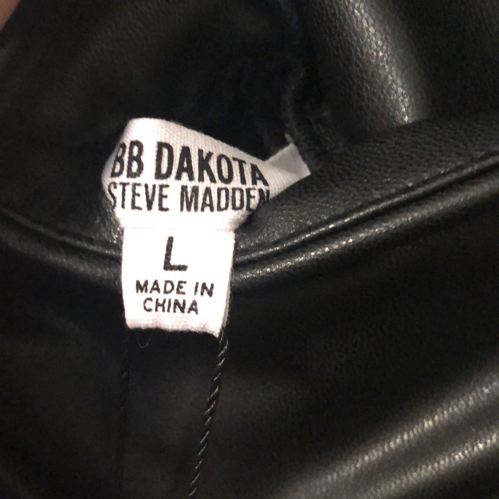 NEW Womens Faux Leather Biker Shorts sz L Black by BB Dakota / Steve Madden - Picture 3 of 5